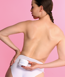 Photo d'une femme qui fait un soin corps relax minute dans un institut de beauté Bodyminute